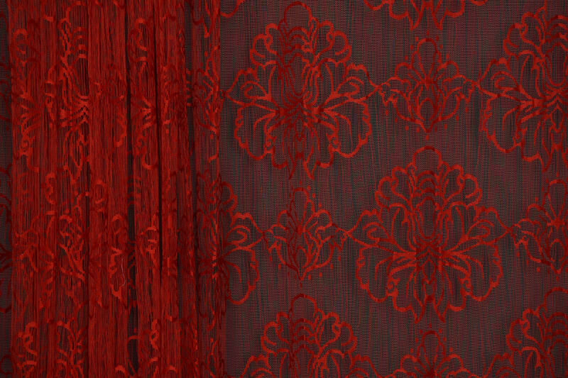 ÖRÜMCEK MODEL KIRMIZI RENK İP PERDE HAZIR DÜĞMELERİ DİKİLMİŞ İP PERDE 300*270 cm - 3